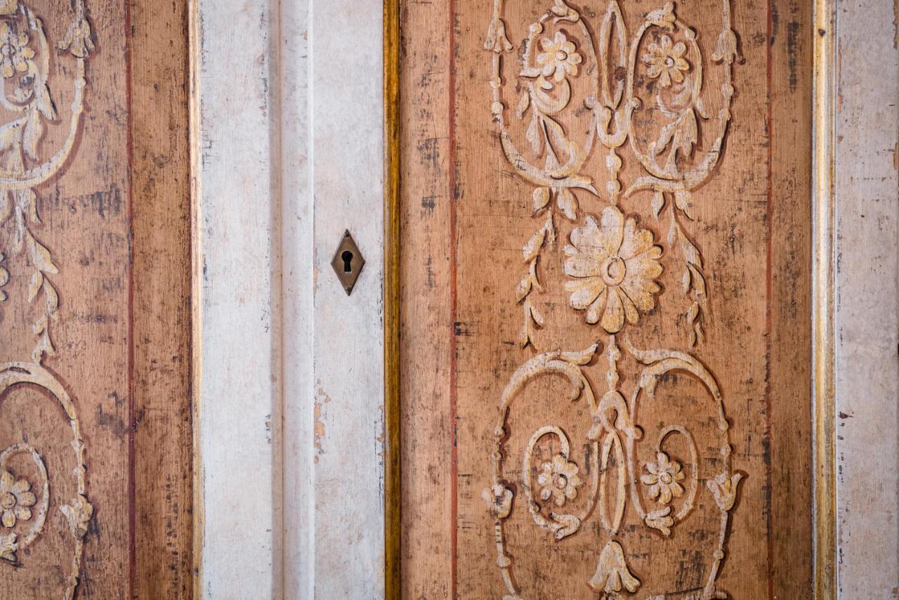 Residenza Due Torri Check In Presso Hotel Centrale Vicolo Cattani 7 ボローニャ エクステリア 写真